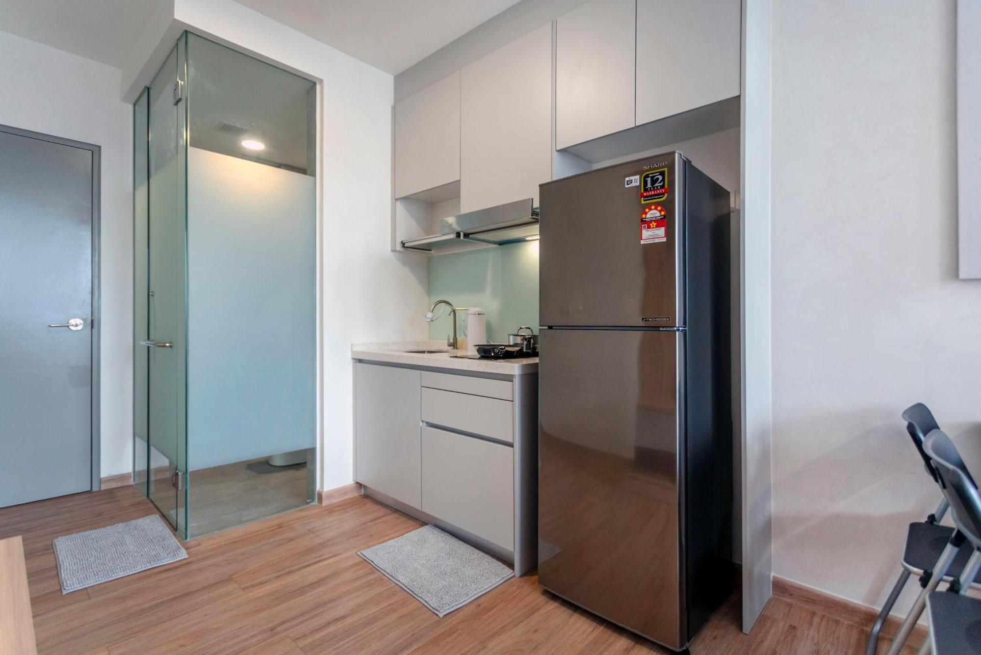 Riveria Near Kl Sentral With 118 View Sky Infinity Pool By Cobnb Apartemen